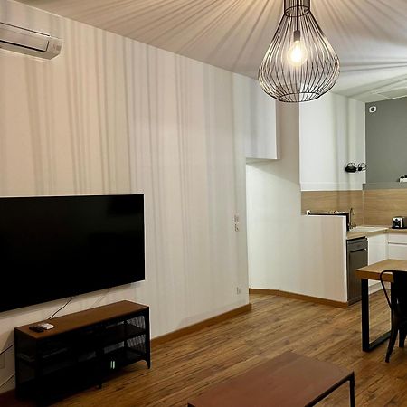 Republique - Grande La Real Apartment แปร์ปินญอง ภายนอก รูปภาพ
