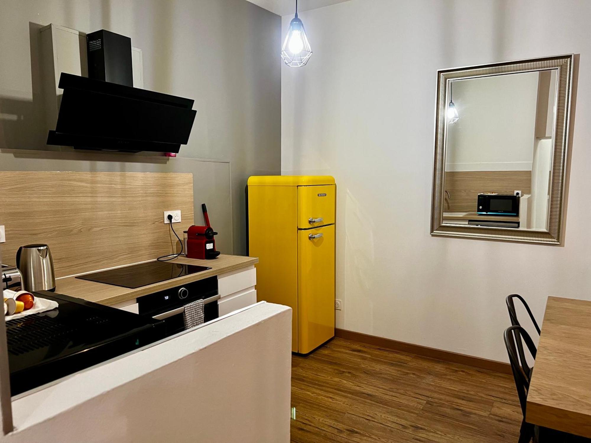 Republique - Grande La Real Apartment แปร์ปินญอง ภายนอก รูปภาพ