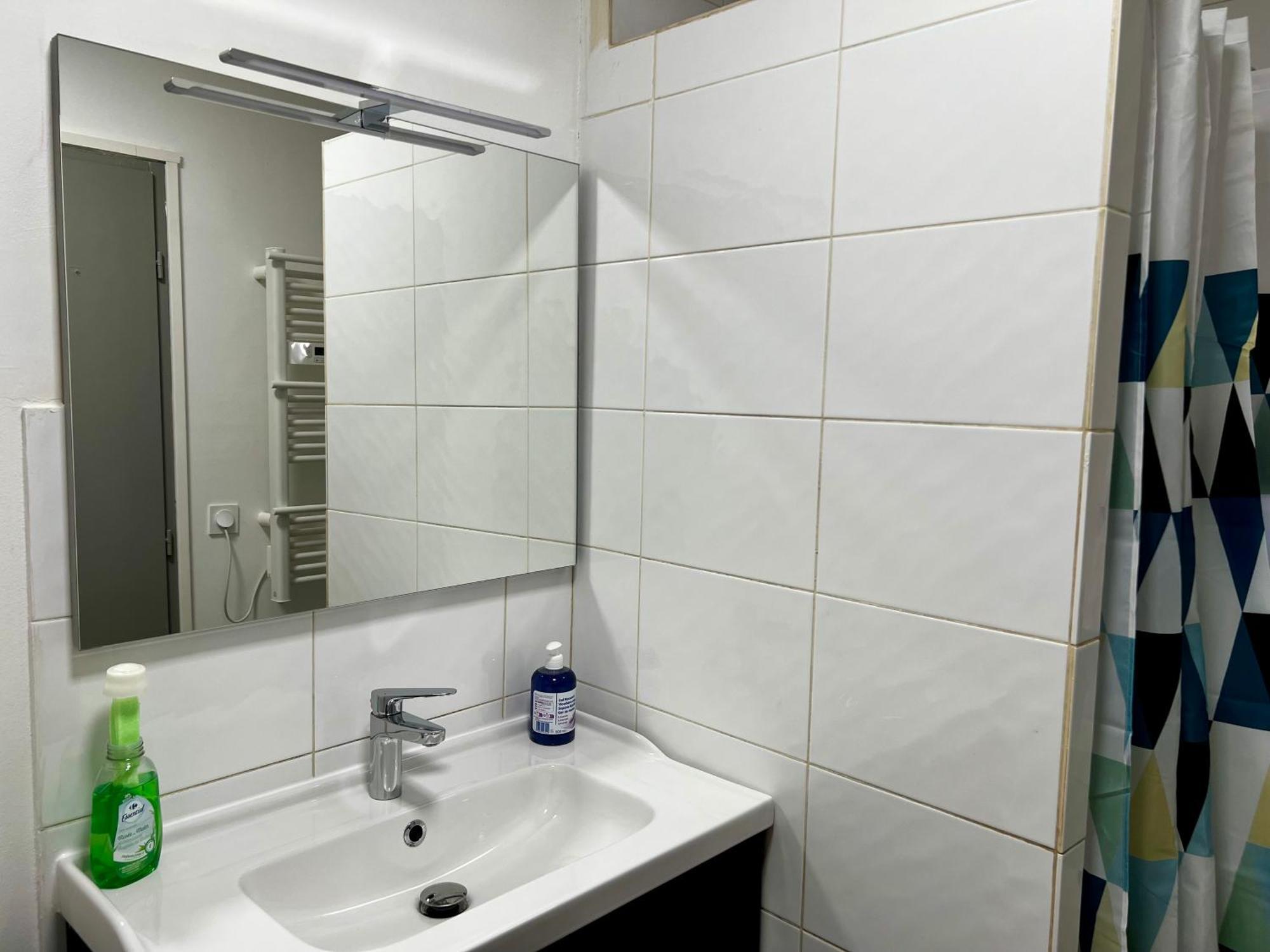 Republique - Grande La Real Apartment แปร์ปินญอง ภายนอก รูปภาพ